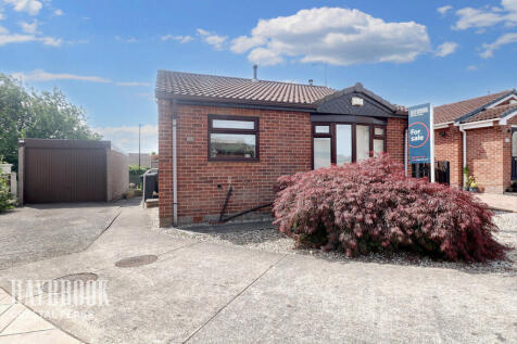 2 bedroom detached bungalow for sale