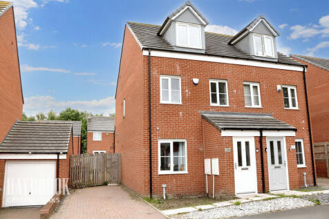3 bedroom semi-detached house for sale
