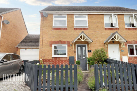 3 bedroom semi-detached house for sale