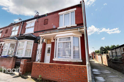 3 bedroom end of terrace house for sale