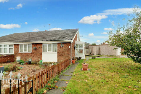 2 bedroom semi-detached bungalow for sale