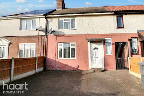 Warren Close, Intake, Doncaster 3 bed terraced house for sale