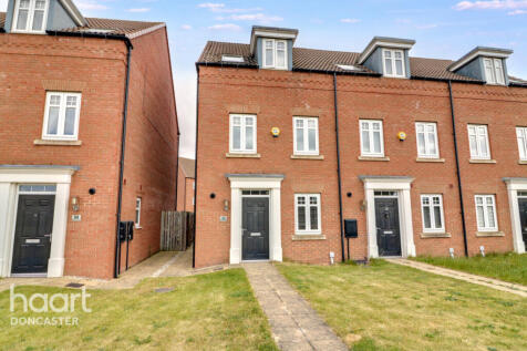 Gliwice Way, Doncaster 3 bed end of terrace house for sale