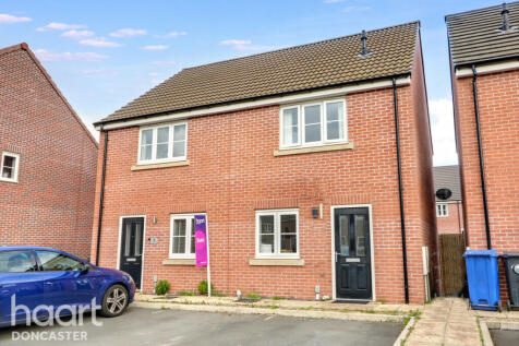 Pippin Way, Hatfield, Doncaster 2 bed semi