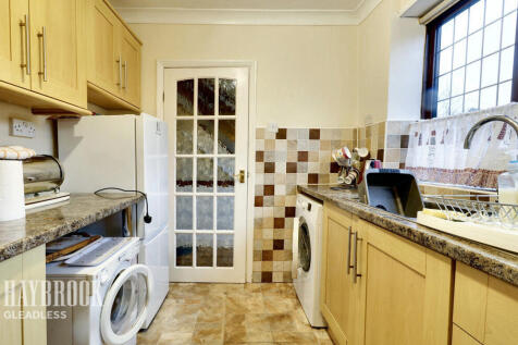 Thornbridge Drive, Sheffield 3 bed semi
