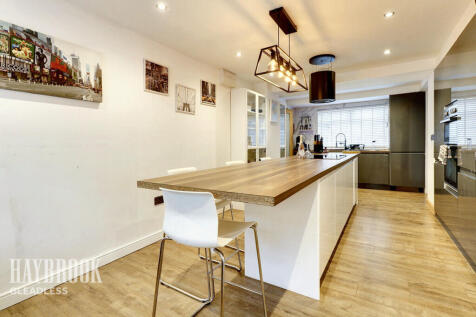 Ingram Court, Sheffield 3 bed detached house for sale