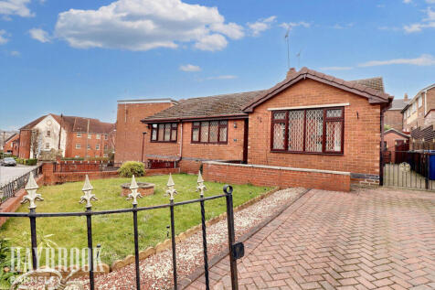 Honeywell Lane, Barnsley 3 bed detached bungalow for sale