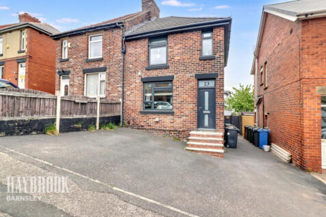 2 bedroom semi-detached house for sale