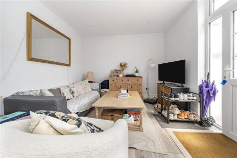 Kenilworth Avenue, London, SW19 2 bed apartment for sale