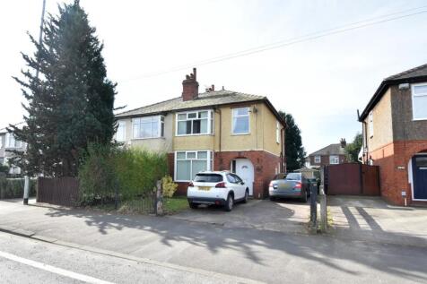 Brandlesholme Road, Bury BL8 3 bed semi