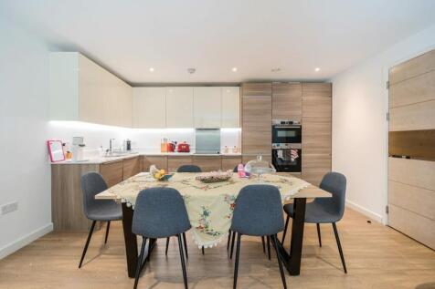 Plough Way London SE16 2 bed apartment for sale