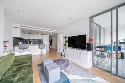 10 Marsh Wall London E14 1 bed flat for sale