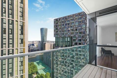 9 Harbour Central Canary Wharf E14 2 bed flat for sale