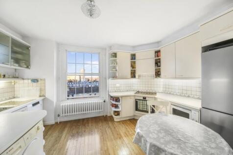 3 bedroom flat for sale