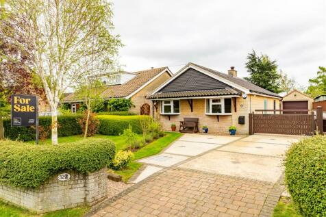 2 bedroom detached bungalow for sale