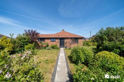 2 bedroom bungalow for sale