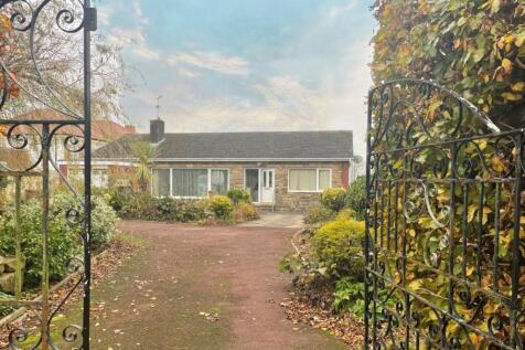 School Road, East Rainton, DH5 3 bed bungalow for sale