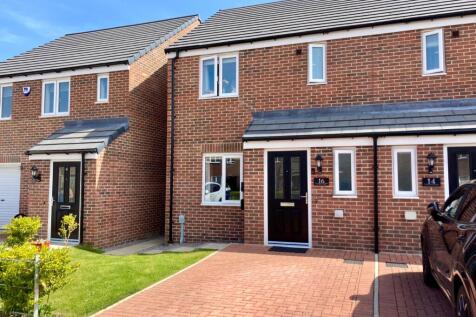 3 bedroom semi-detached house for sale