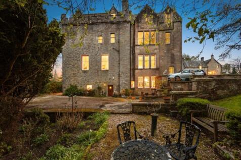 Bridge Castle House, Westfield, EH48 2 bed flat for sale