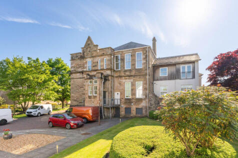 Old School Court, Linlithgow, EH49 2 bed flat for sale