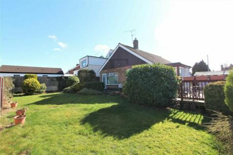 2 bedroom detached bungalow for sale