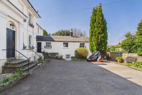 Charlton Lawn Cudnall Street 1 bed maisonette for sale