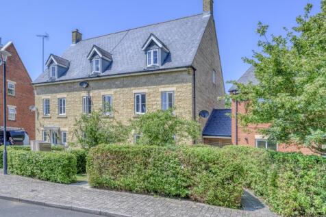 Eyre Close, Swindon SN25 5 bed townhouse for sale