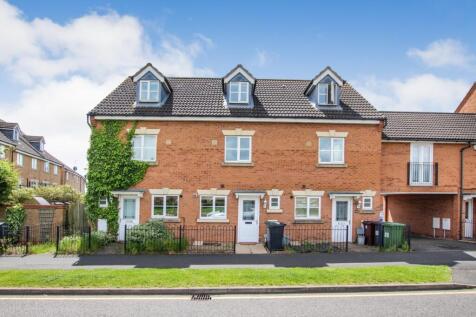Hargate Way, Peterborough PE7 3 bed townhouse for sale
