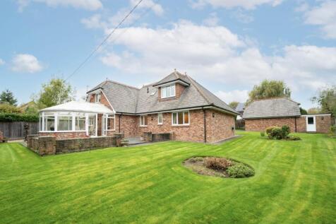 4 bedroom detached bungalow for sale