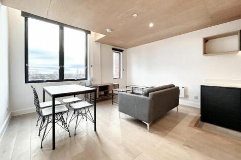Sky Gardens, Spinners Way 2 bed apartment for sale