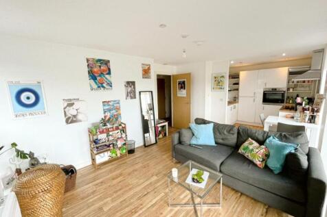 Michigan Point, Salford 2 bed apartment for sale