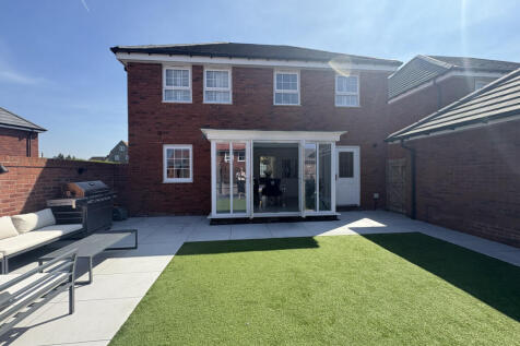 Bramley Road, Bristol, BS35 4 bed detached house for sale