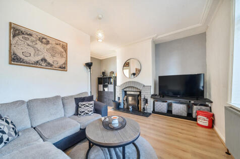 Cutler Heights Lane, Bradford, West... 2 bed terraced house for sale