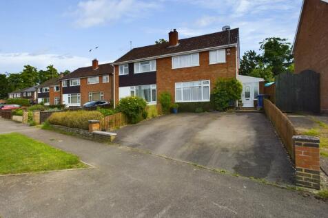 2 bedroom semi-detached house for sale