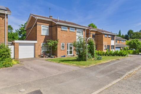 Smithland Court, Greens Norton, NN12 4 bed detached house for sale