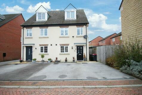 3 bedroom semi-detached house for sale