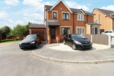 3 bedroom semi-detached house for sale
