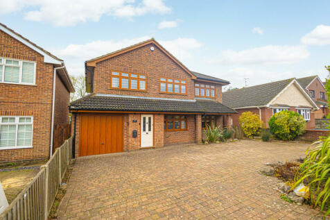 5 bedroom detached house for sale