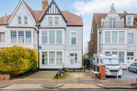 3 bedroom apartment for sale