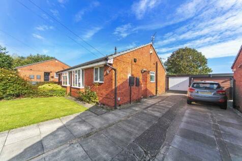 2 bedroom semi-detached bungalow for sale