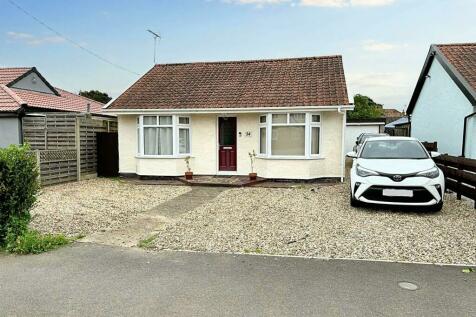 2 bedroom detached bungalow for sale