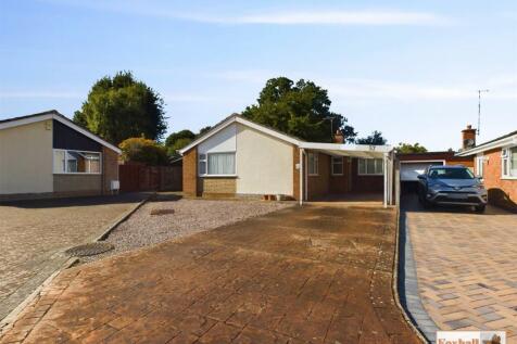 4 bedroom detached bungalow for sale