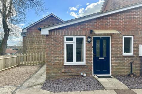 1 bedroom semi-detached bungalow for sale