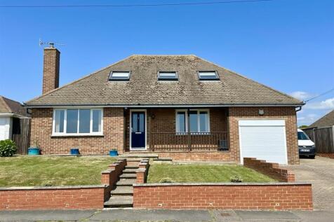 3 bedroom chalet for sale