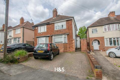2 bedroom semi-detached house for sale