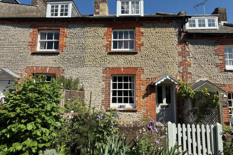 2 bedroom cottage for sale