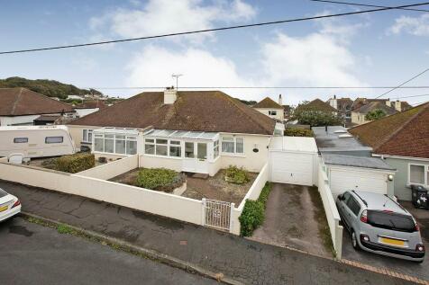 2 bedroom semi-detached bungalow for sale