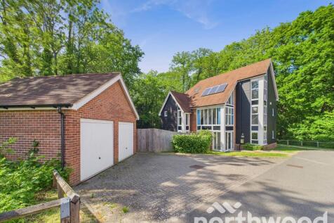 Campion Close, Ashford, TN25 4 bed detached house for sale