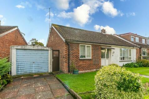 2 bedroom detached bungalow for sale