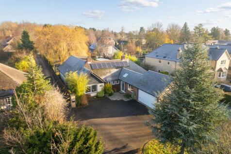 London Road, Harston, CB22 4 bed detached house for sale